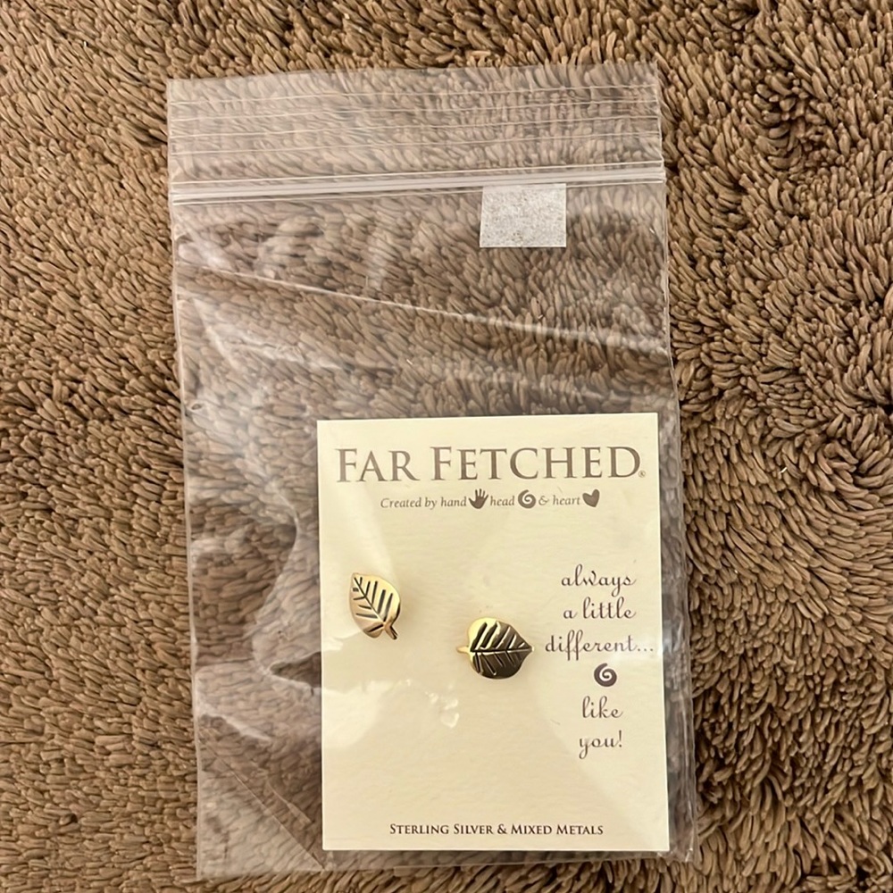 NWT gold leaf earrings